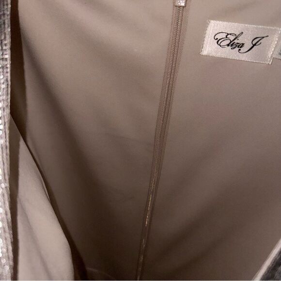 Eliza J Silver Metallic V-Neck Twist Front Plunging Long-Sleeve Wrap Gown - Picture 8 of 15